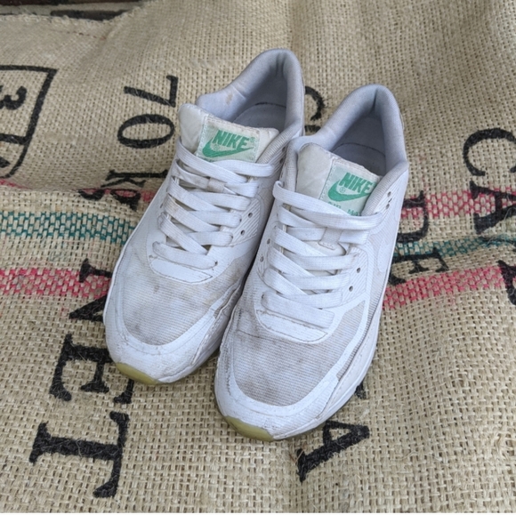 LE Nike Air Max 90 GLOW - Picture 6 of 6